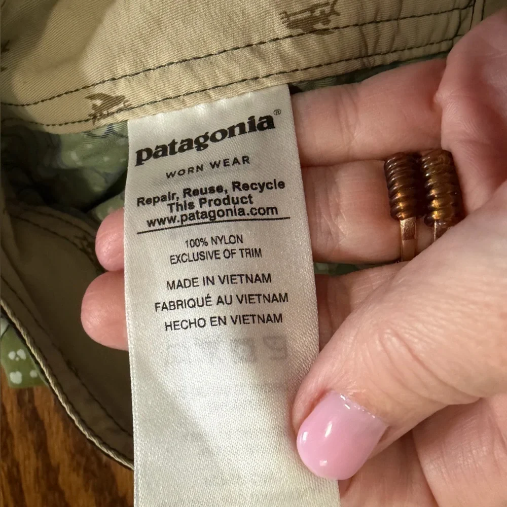 Patagonia Board Shorts Green Navy Size 30